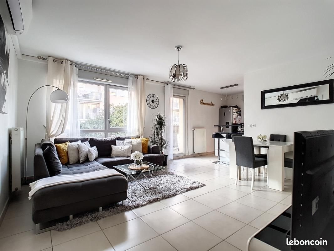Appartement à vendre, 61m², Bron