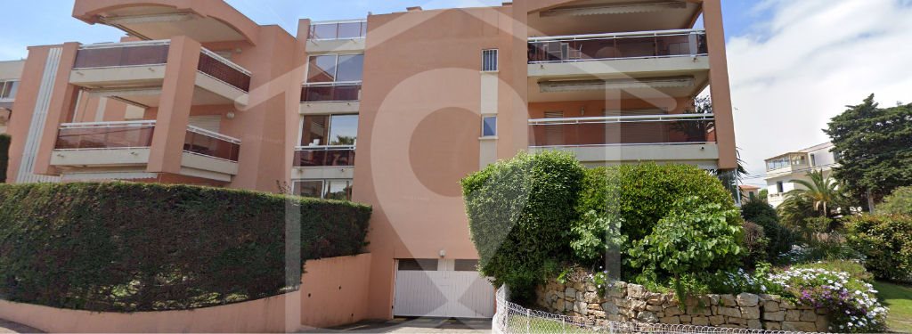 Maison à louer, 12m², Antibes