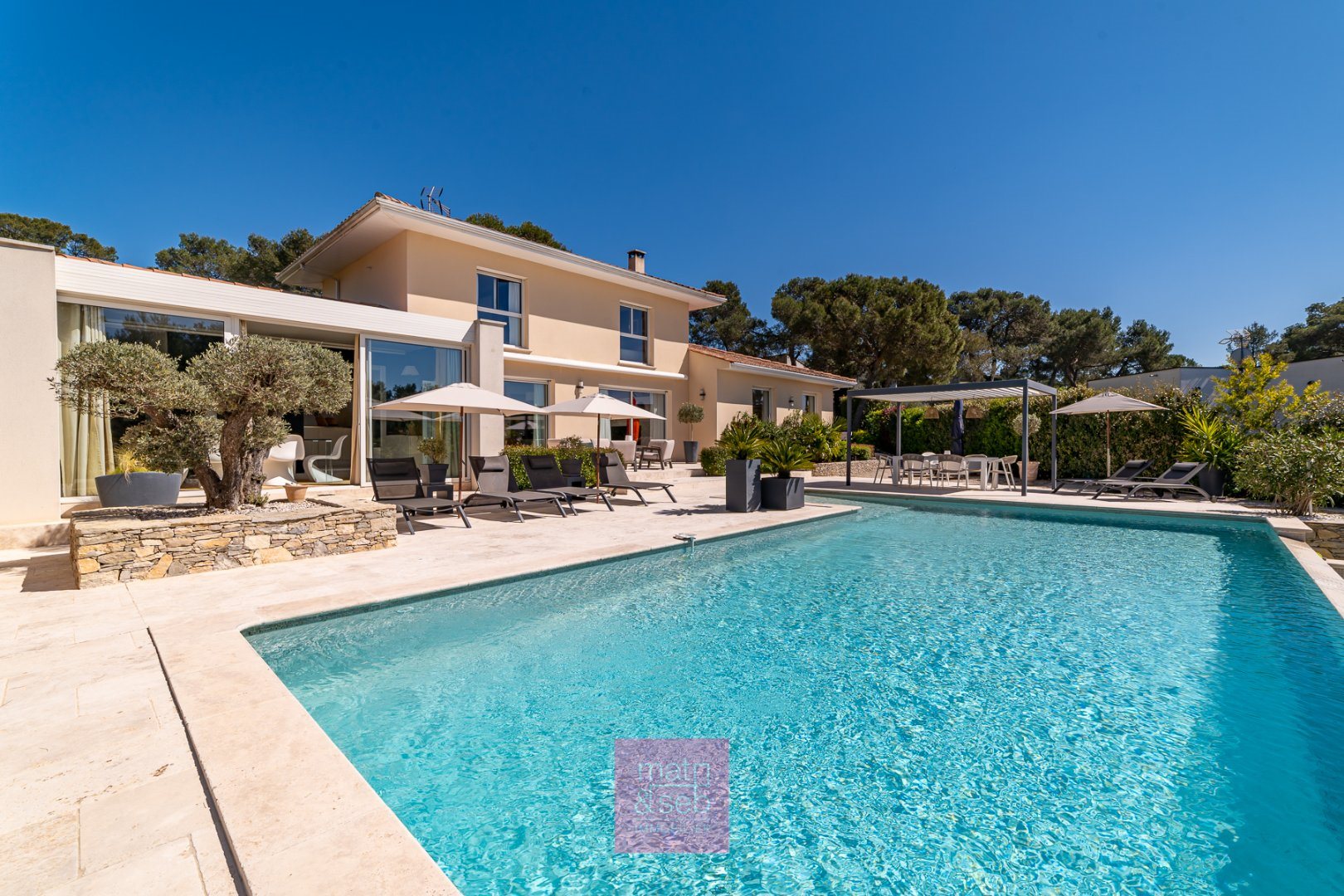 Maison à vendre, 220m², Nîmes