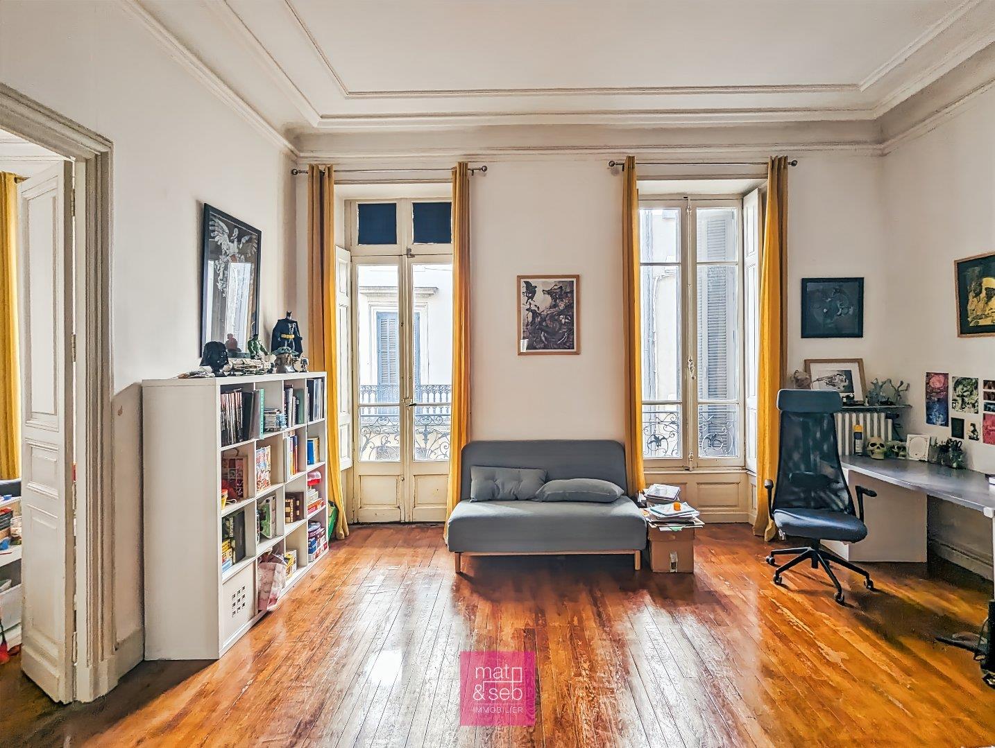 Appartement à vendre, 167m², Nîmes