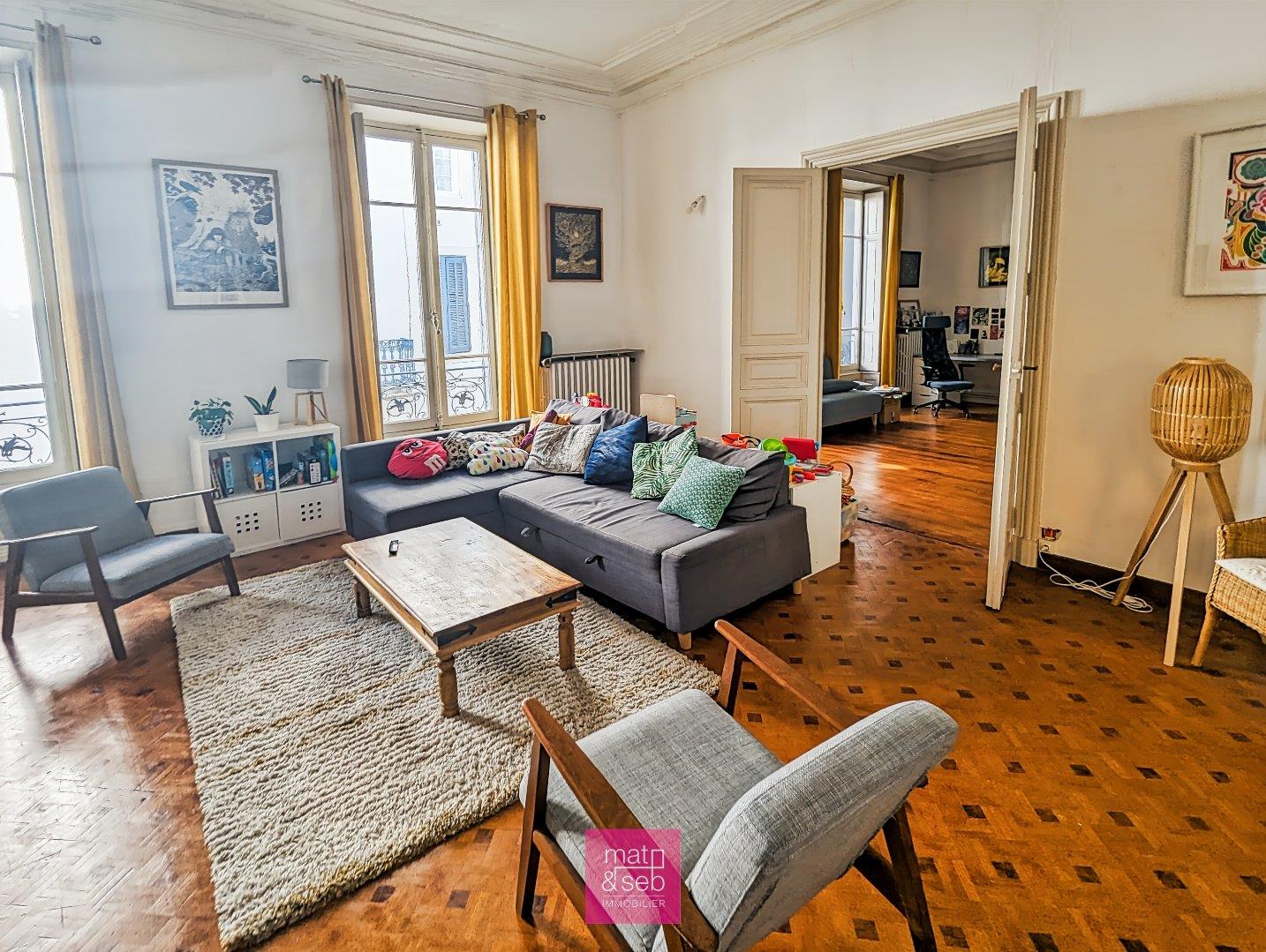Appartement à vendre, 167m², Nîmes