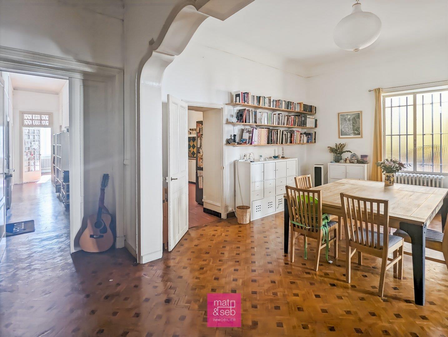 Appartement à vendre, 167m², Nîmes