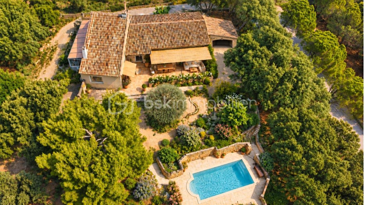 Maison à vendre, 148m², Aureille
