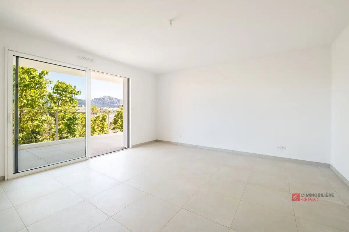 Appartement à louer, 74m², Marseille 8ème