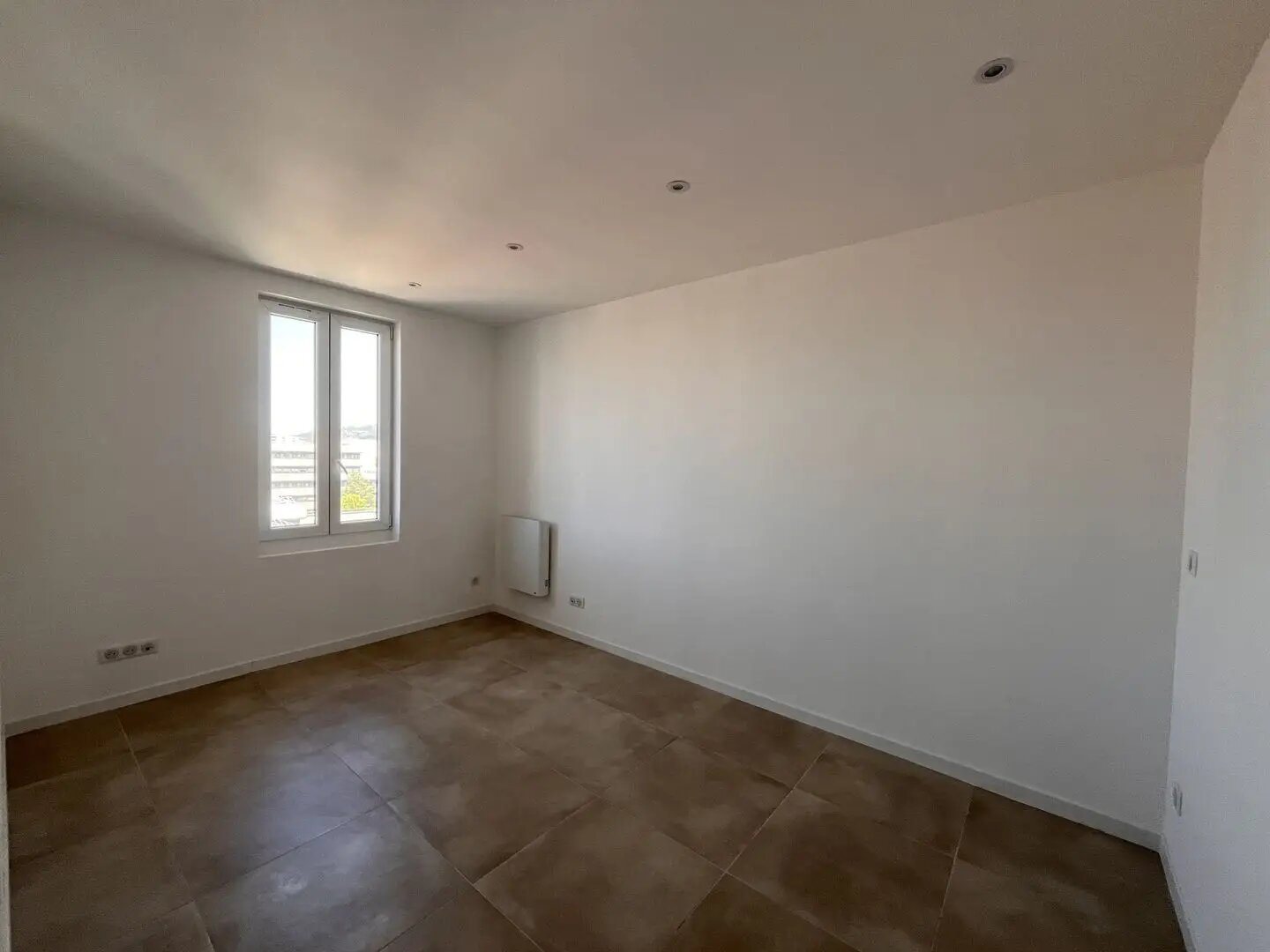 Appartement à louer, 60m², Marseille 8ème