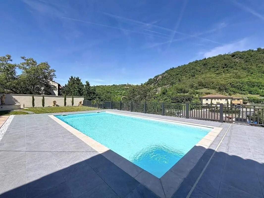 Maison à vendre, 135m², Genilac