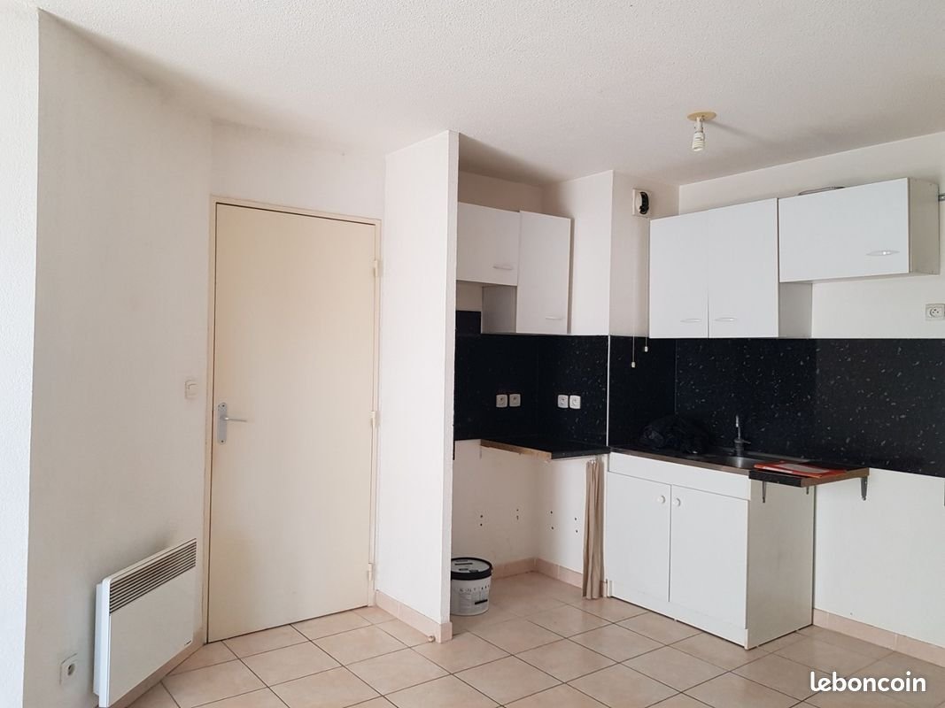Appartement à louer, 33m², Istres