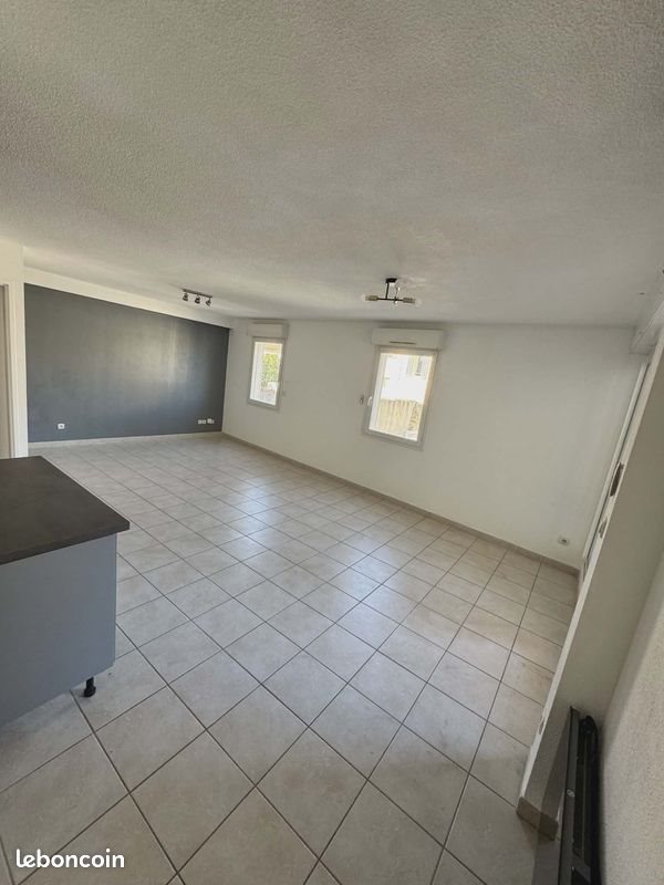 Appartement à louer, 63m², Istres