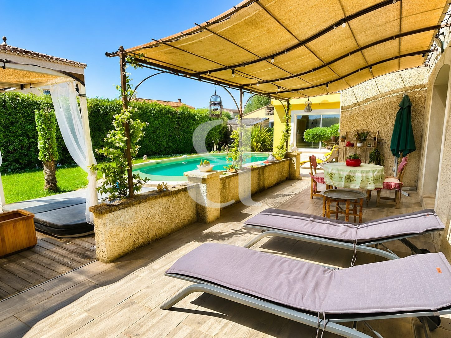 Appartement à vendre, 133m², L'Isle-sur-la-Sorgue