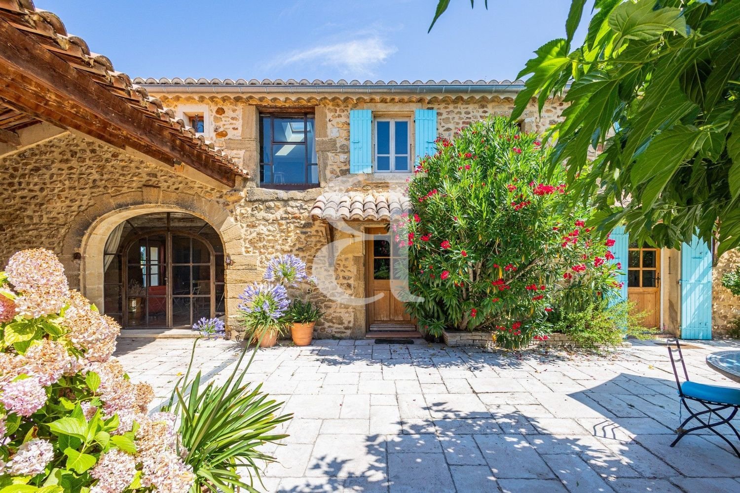 Maison à vendre, 307m², Sainte-Cécile-les-Vignes