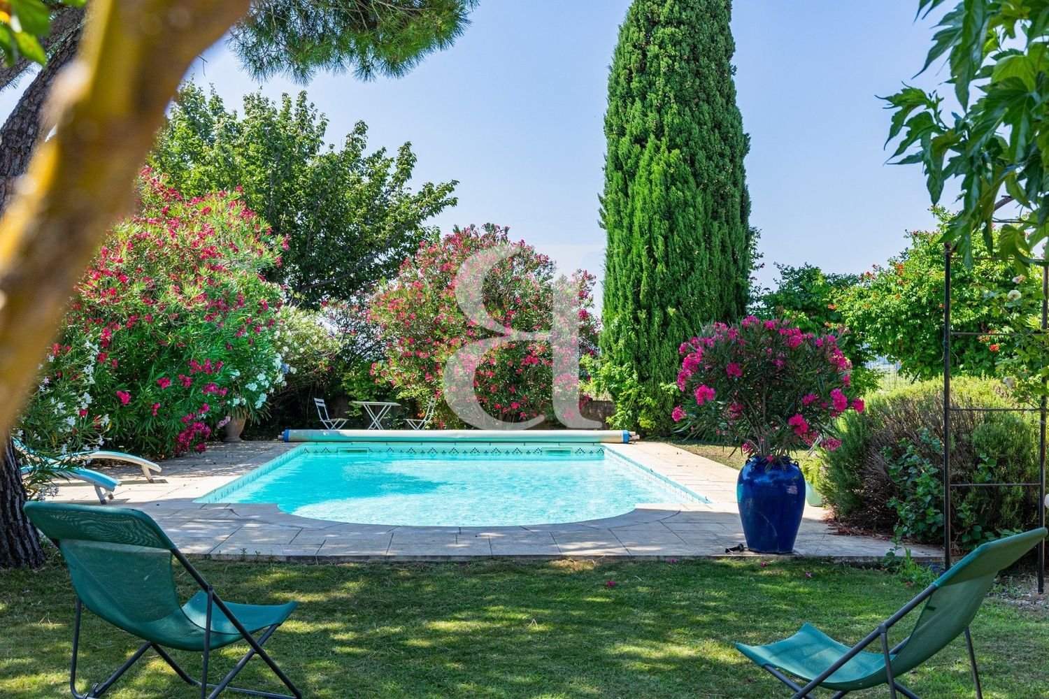 Maison à vendre, 307m², Sainte-Cécile-les-Vignes