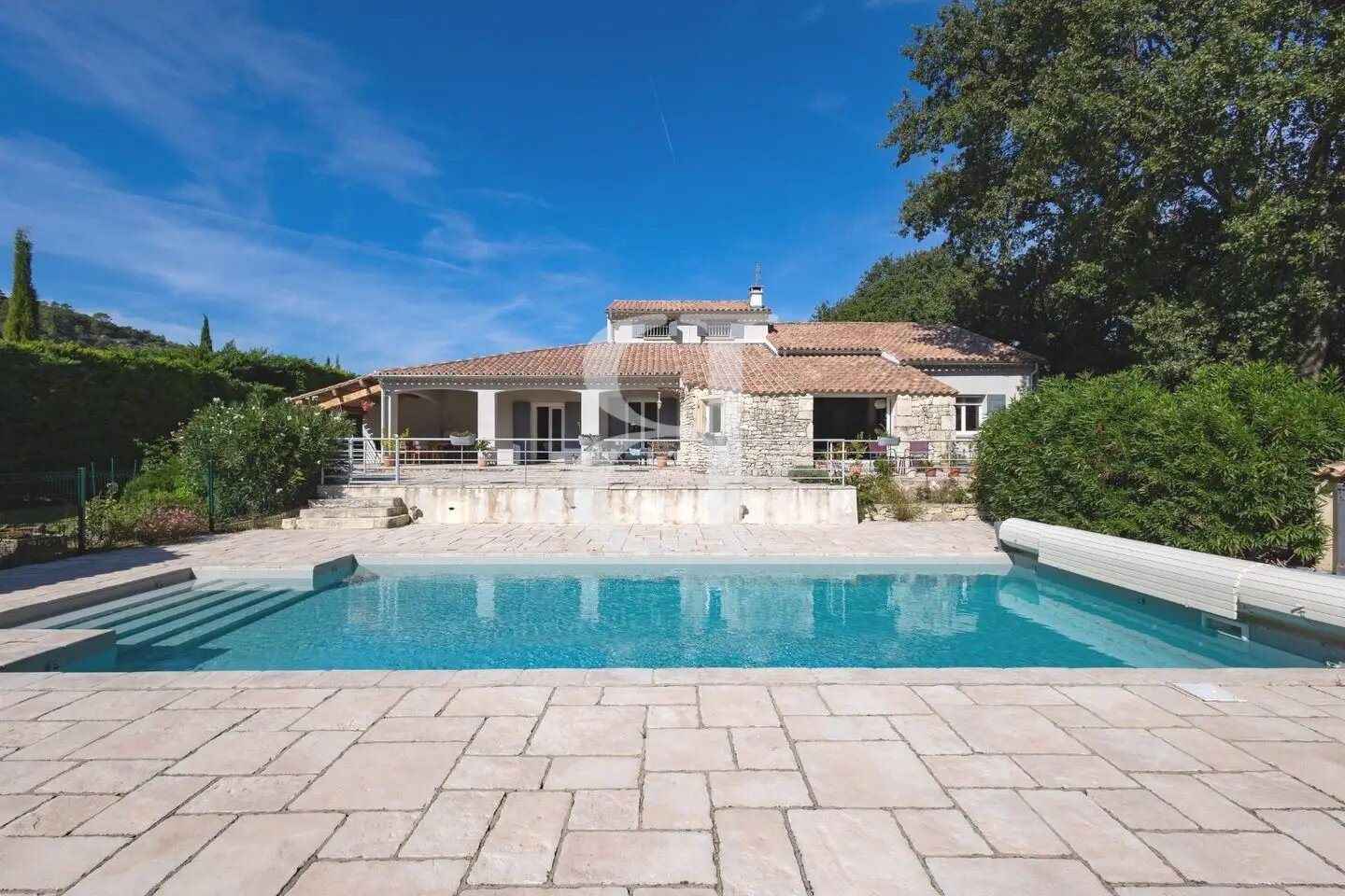 Maison à vendre, 270m², Saint-Restitut