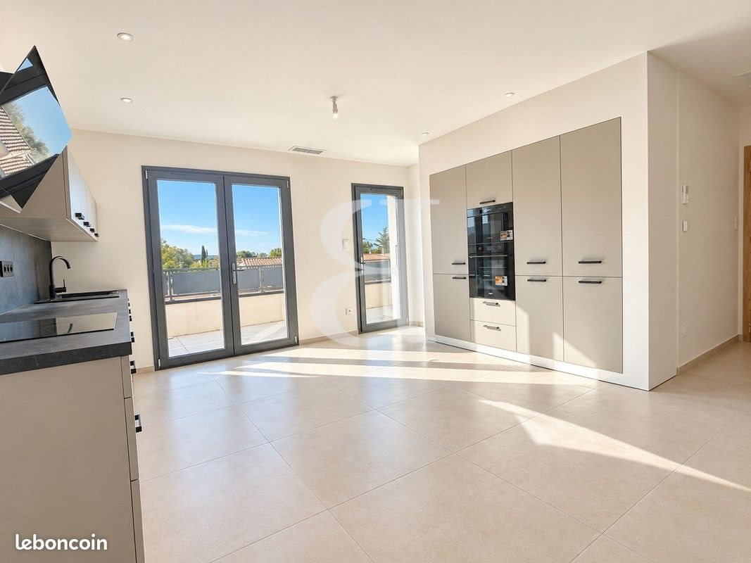 Appartement à vendre, 74m², Velleron