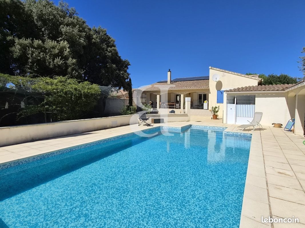 Maison à vendre, 148m², Sainte-Cécile-les-Vignes