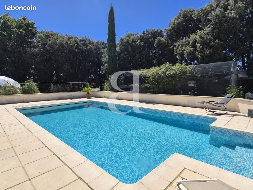 Maison à vendre, 148m², Sainte-Cécile-les-Vignes