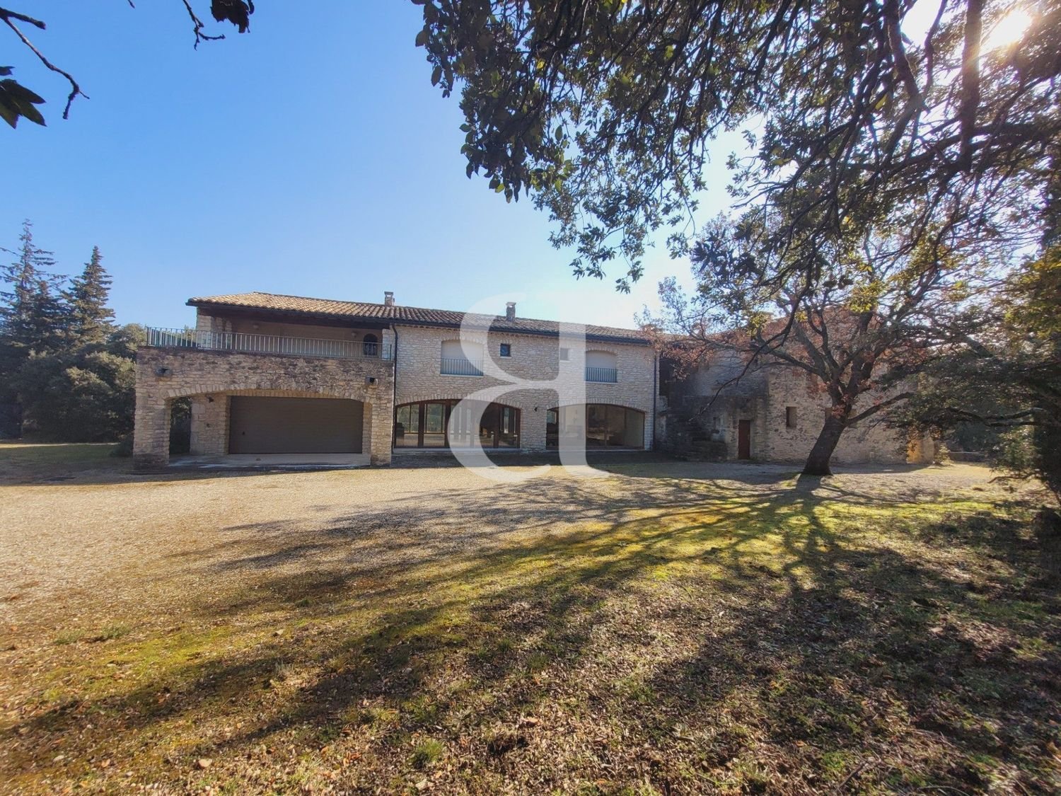 Maison à vendre, 554m², Grignan