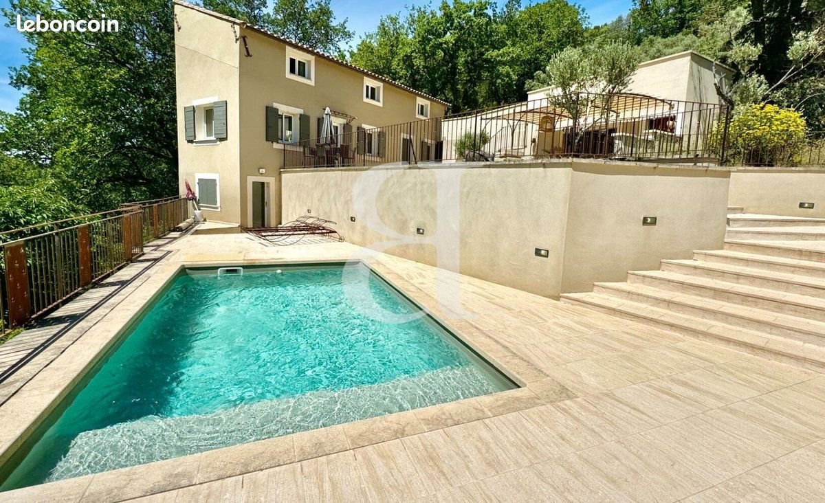 Maison à vendre, 130m², Pernes-les-Fontaines