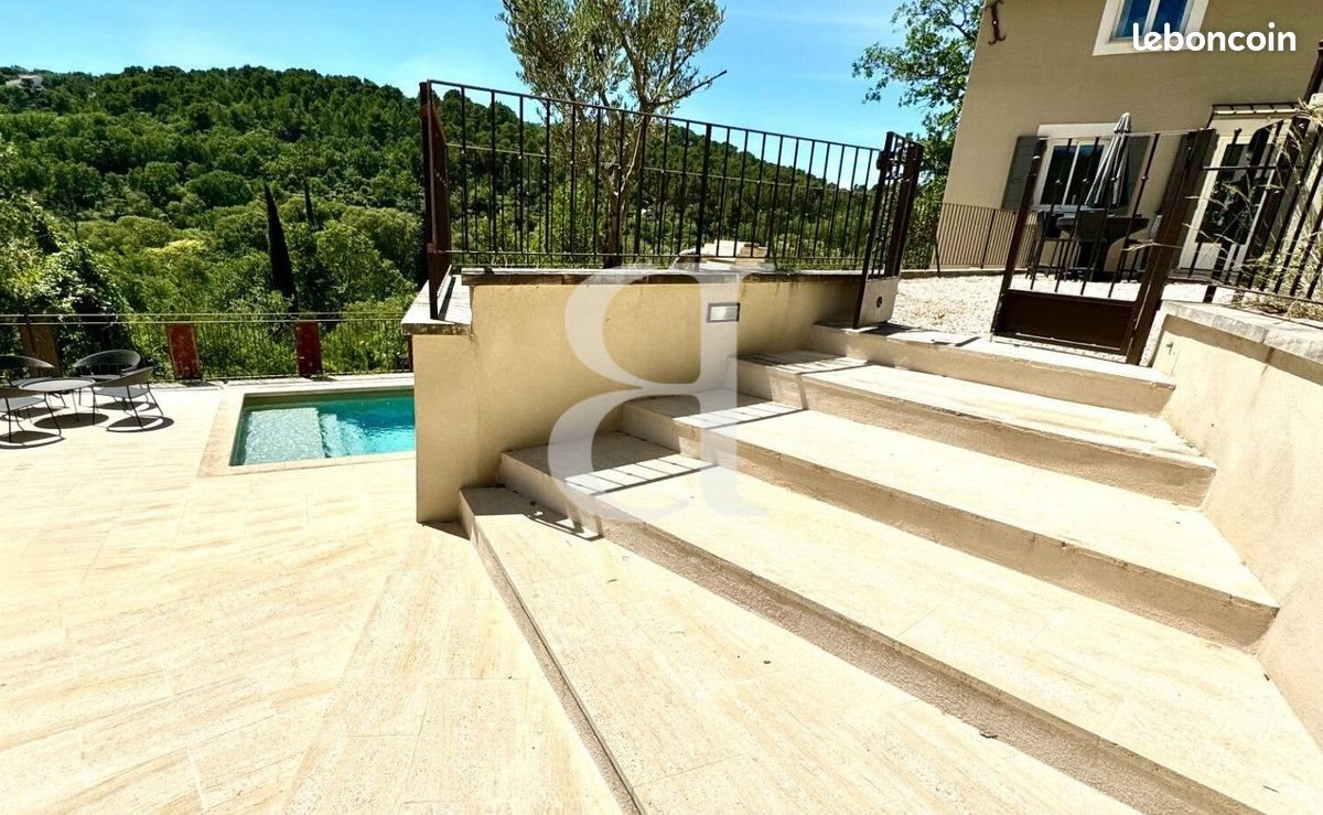 Maison à vendre, 130m², Pernes-les-Fontaines