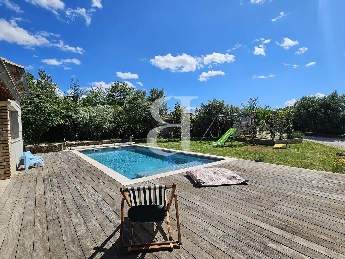 Maison à vendre, 150m², Sainte-Cécile-les-Vignes