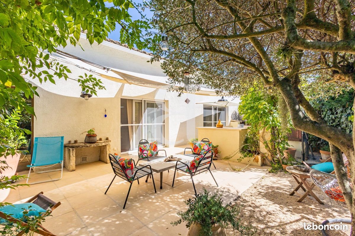 Maison à vendre, 235m², Saint-Etienne-du-Grès
