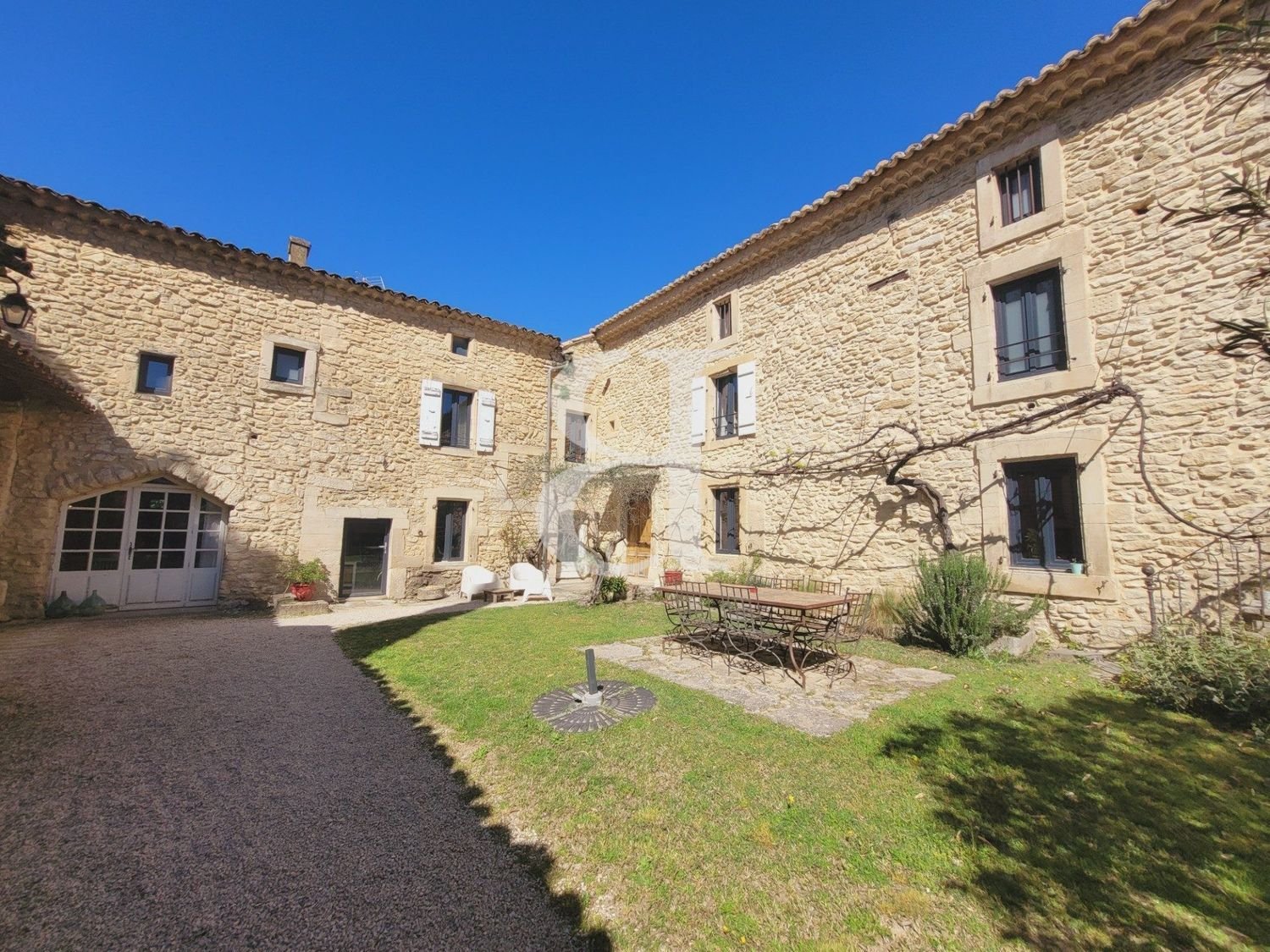 Maison à vendre, 324m², Grignan