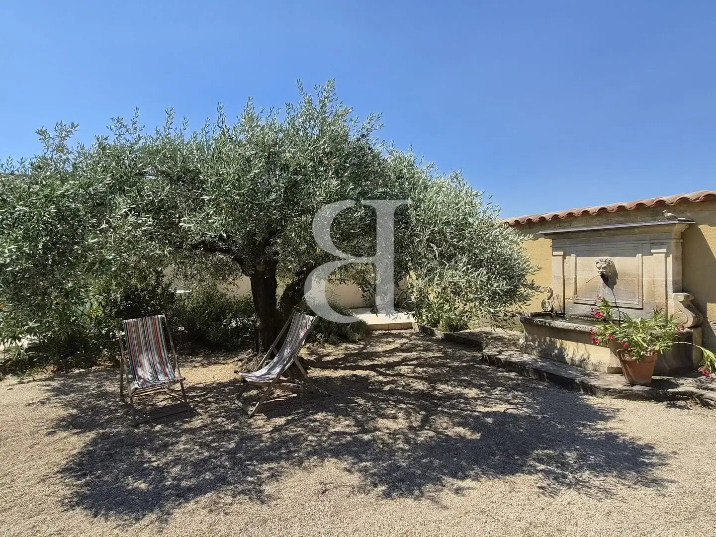 Maison à vendre, 152m², Sainte-Cécile-les-Vignes