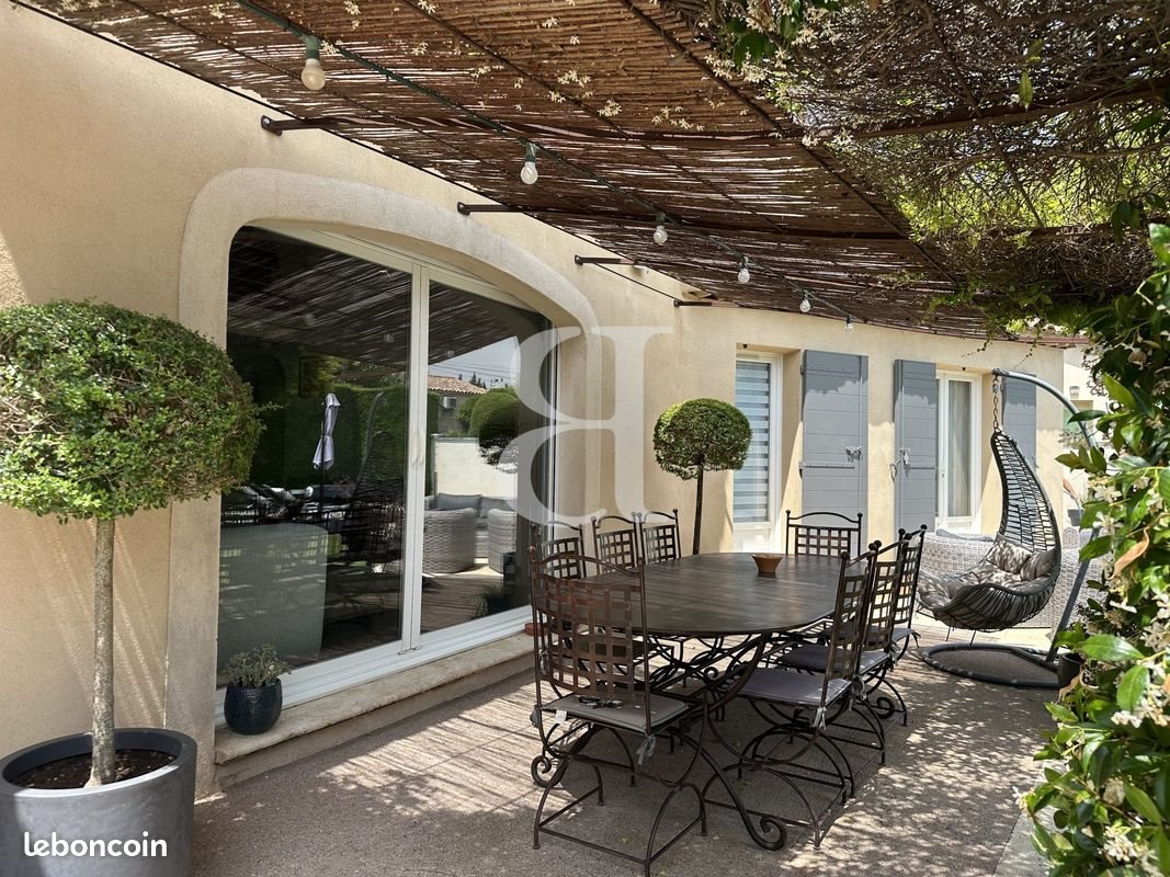 Appartement à vendre, 145m², L'Isle-sur-la-Sorgue
