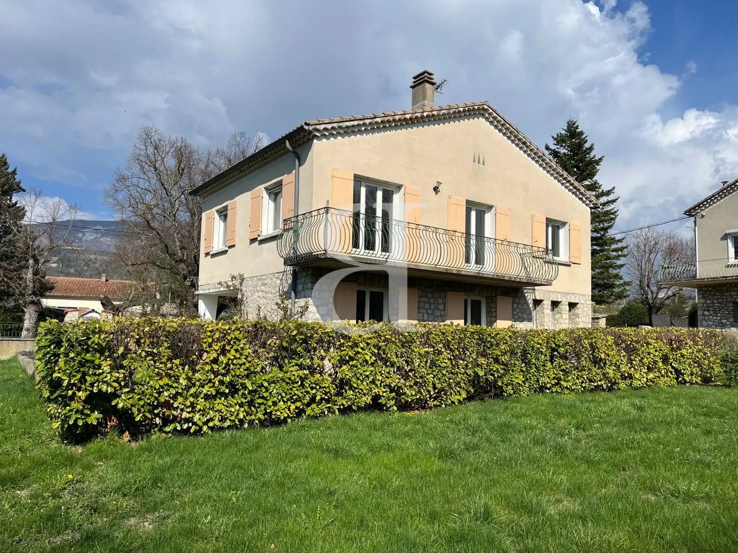 Maison à vendre, 110m², Sainte-Jalle