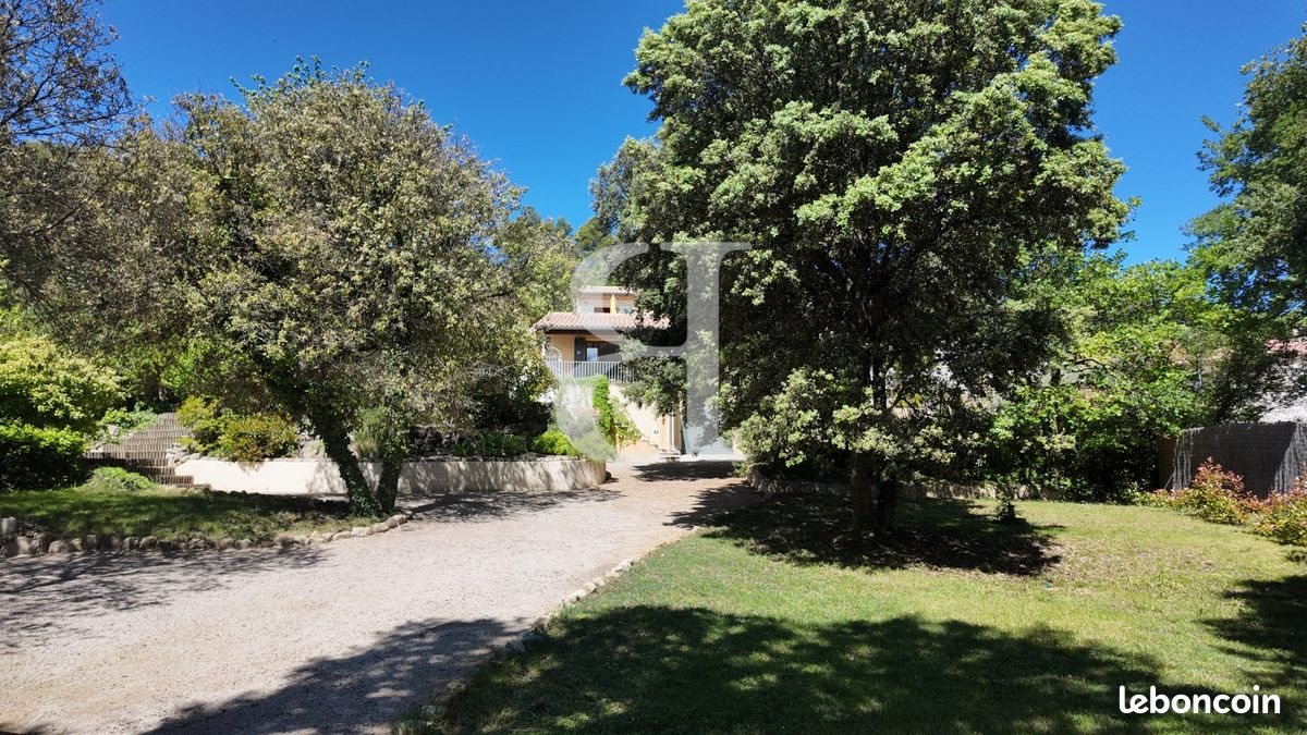 Maison à vendre, 170m², Mazan