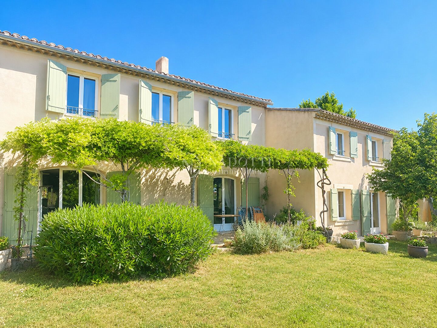 Maison à vendre, 264m², Cabrières-d'Avignon