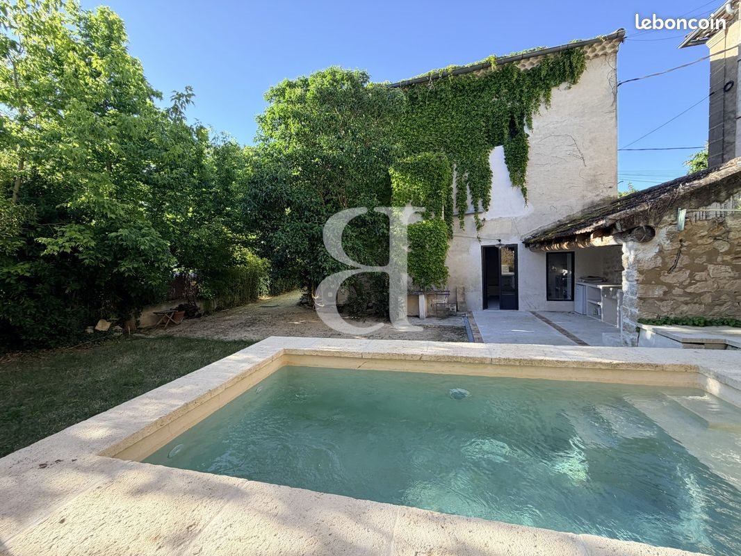 Maison à vendre, 130m², Pernes-les-Fontaines