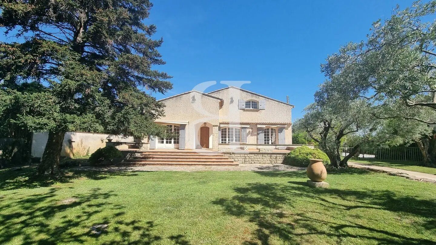 Maison à vendre, 215m², Carpentras