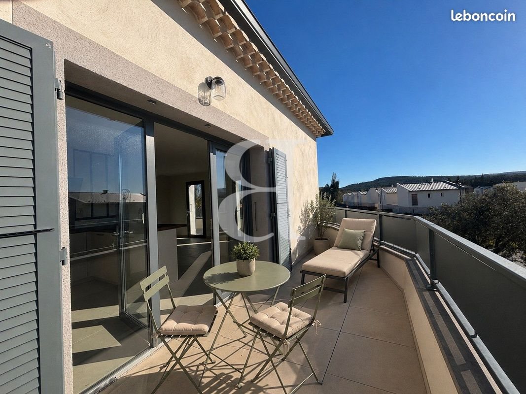 Appartement à vendre, 77m², Velleron