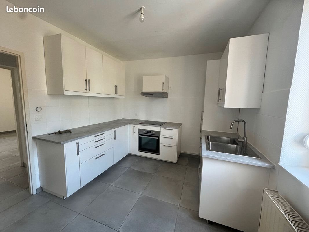 Appartement à louer, 90m², Clouange
