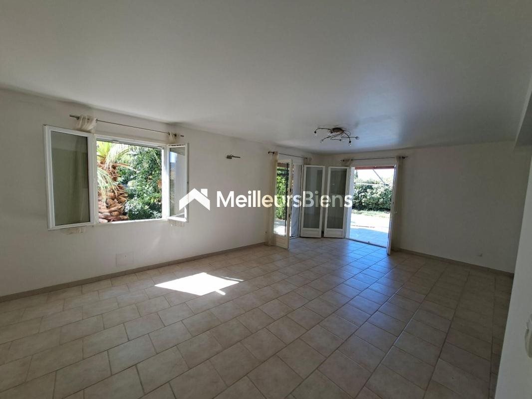Maison à louer, 100m², Saint-Cyr-sur-Mer