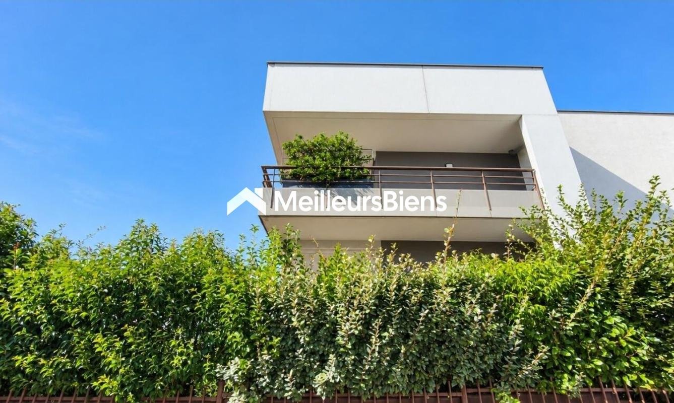 Appartement à vendre, 74m², Saint-Genis-Pouilly