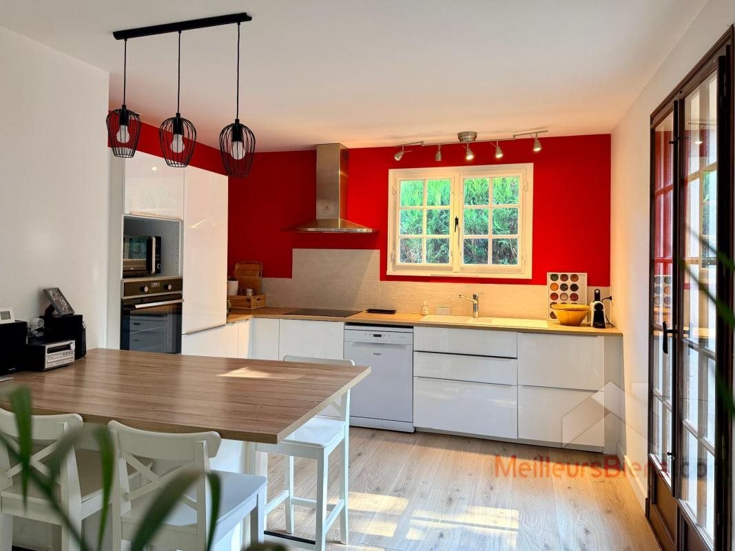 Maison à vendre, 154m², Lons-le-Saunier
