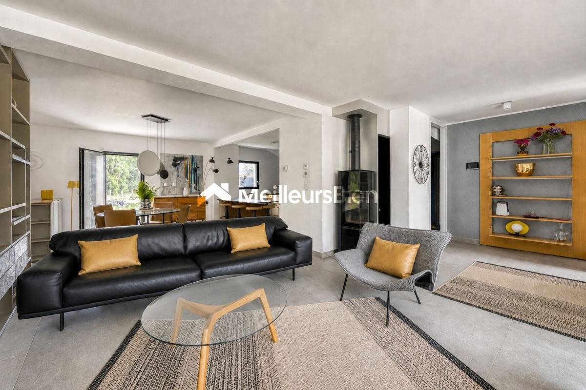 Maison à vendre, 151m², Amancy