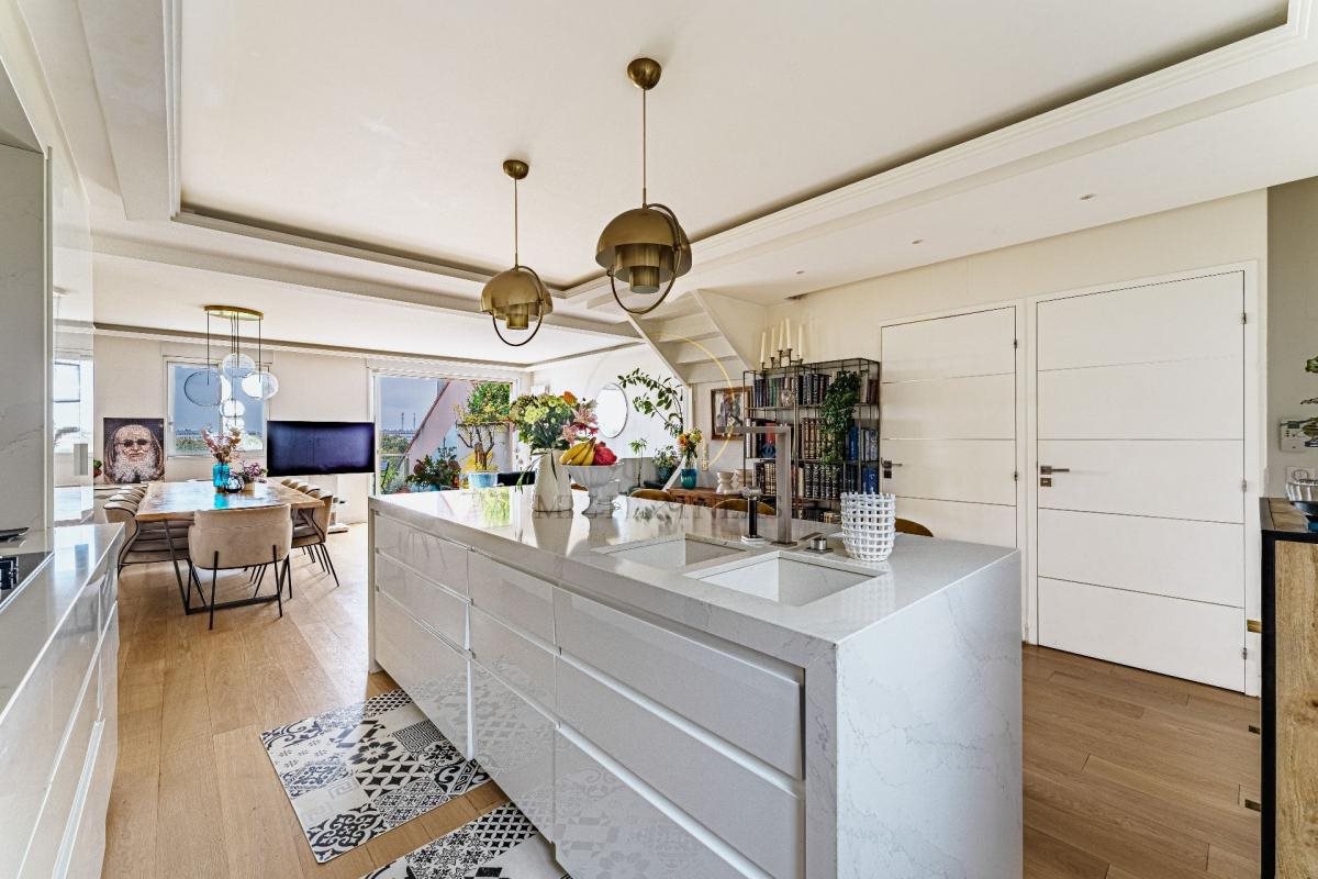 Maison à vendre, 242m², Saint-Maurice