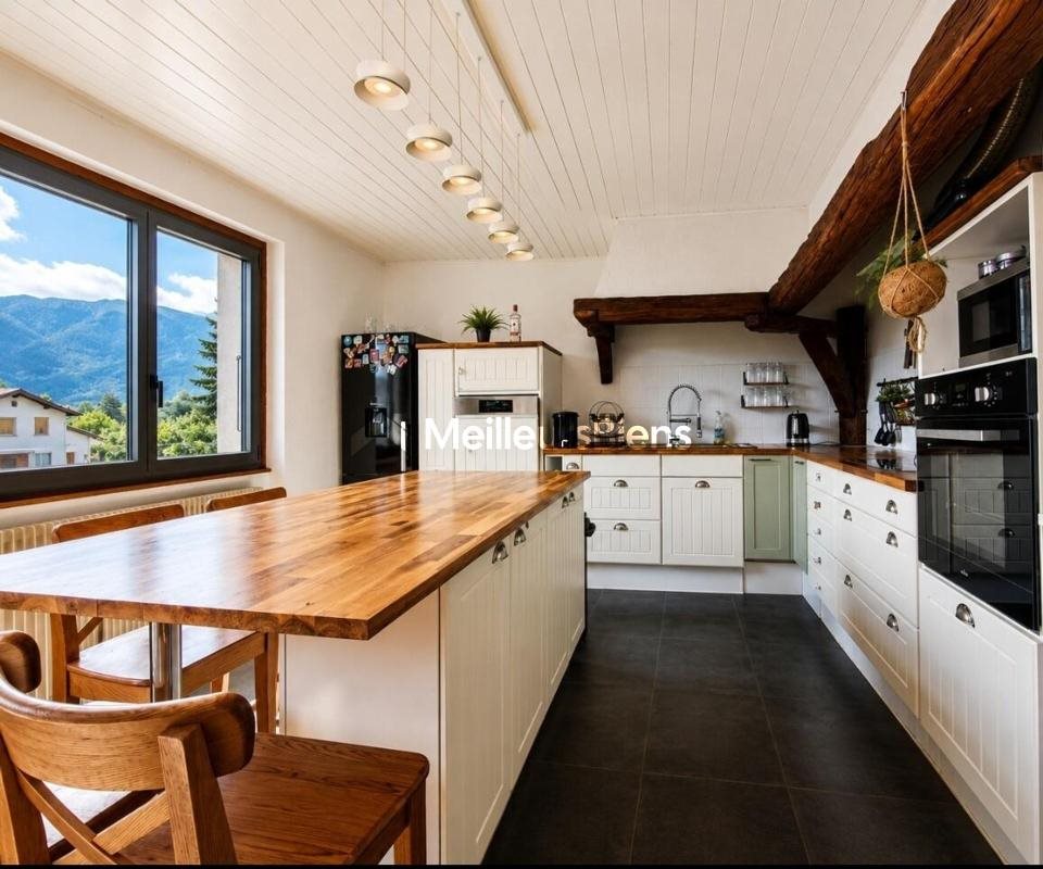 Appartement à vendre, 93m², Saint-Genis-Pouilly