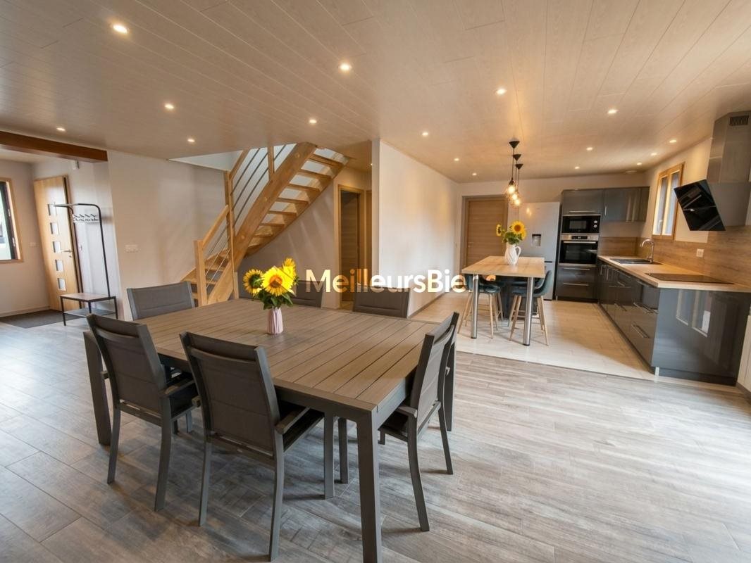 Maison à vendre, 139m², Montbozon