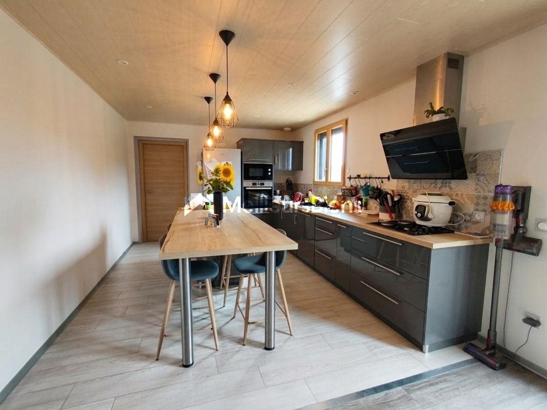 Maison à vendre, 139m², Montbozon