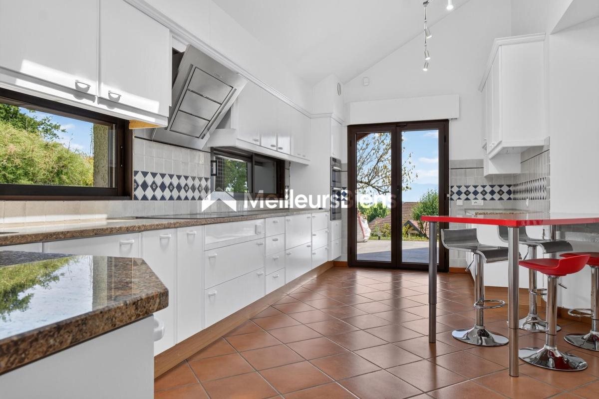 Maison à louer, 300m², Divonne-les-Bains