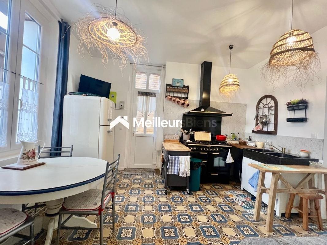 Maison à vendre, 247m², Grandcourt