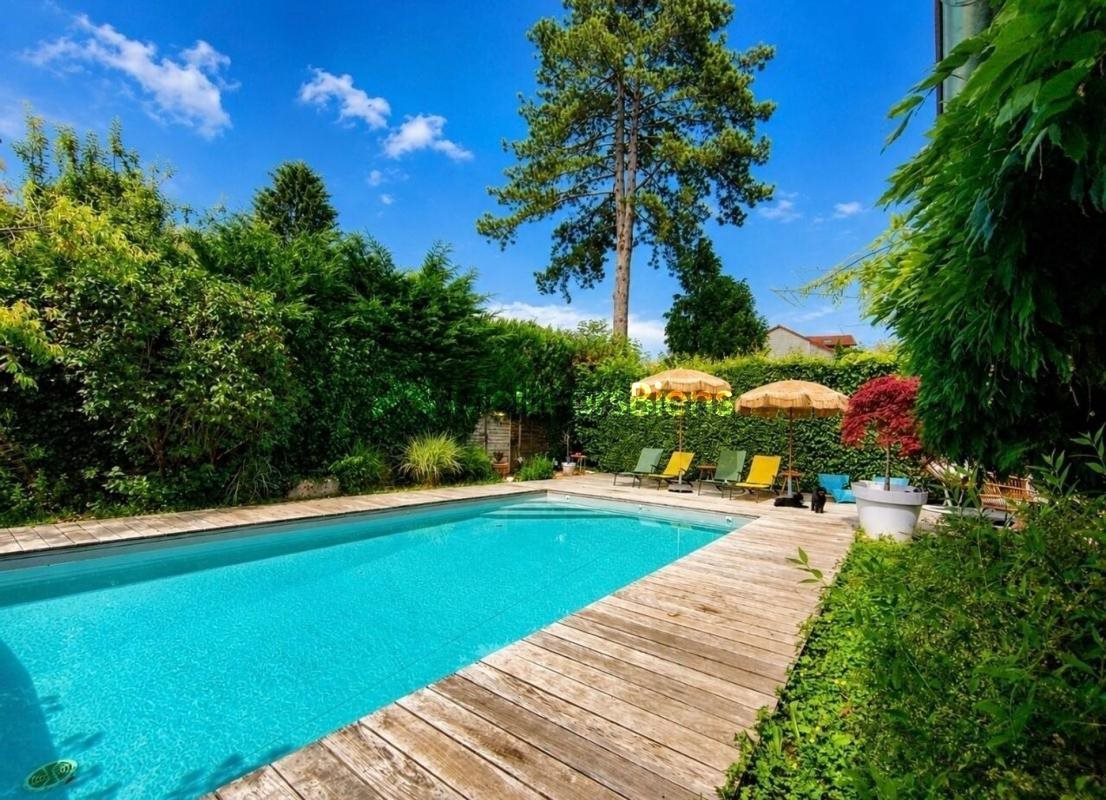 Maison à vendre, 145m², Saint-Genis-Pouilly
