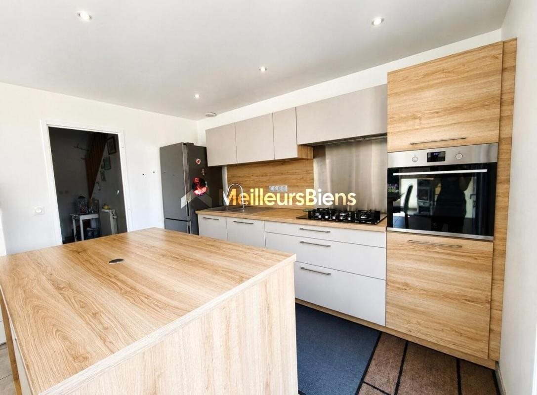 Maison à vendre, 109m², Echenevex