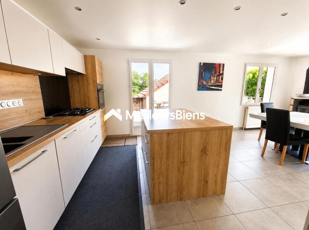 Maison à vendre, 109m², Echenevex