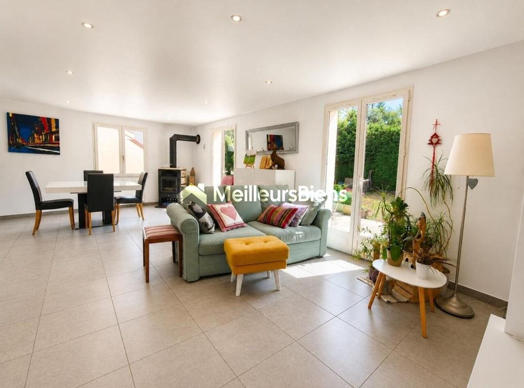 Maison à vendre, 109m², Echenevex