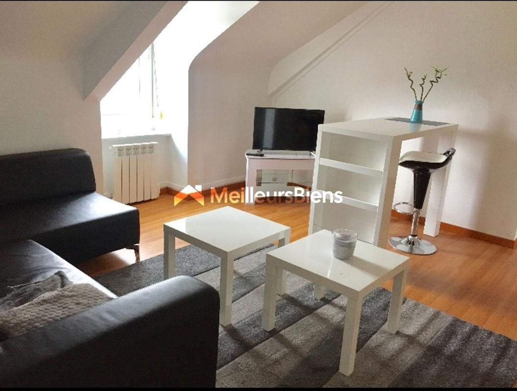 Appartement à louer, 46m², Yffiniac