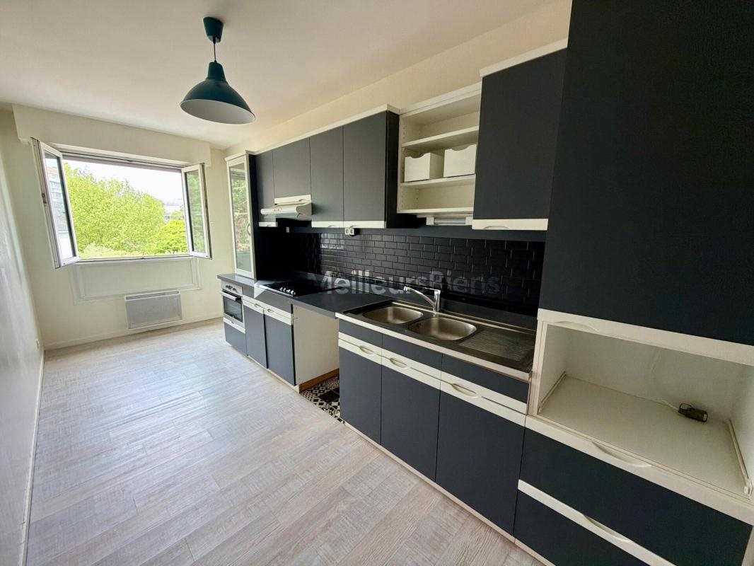 Appartement à vendre, 98m², Laval